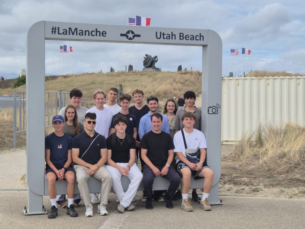 Internatsreise Frankreich 2026 Gruppenbild UTAH